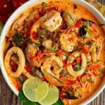 Mariscos salteados estilo caribeño