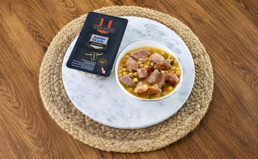 Frijoles blancos con cerdo ahumado: el sabor que conquista la mesa